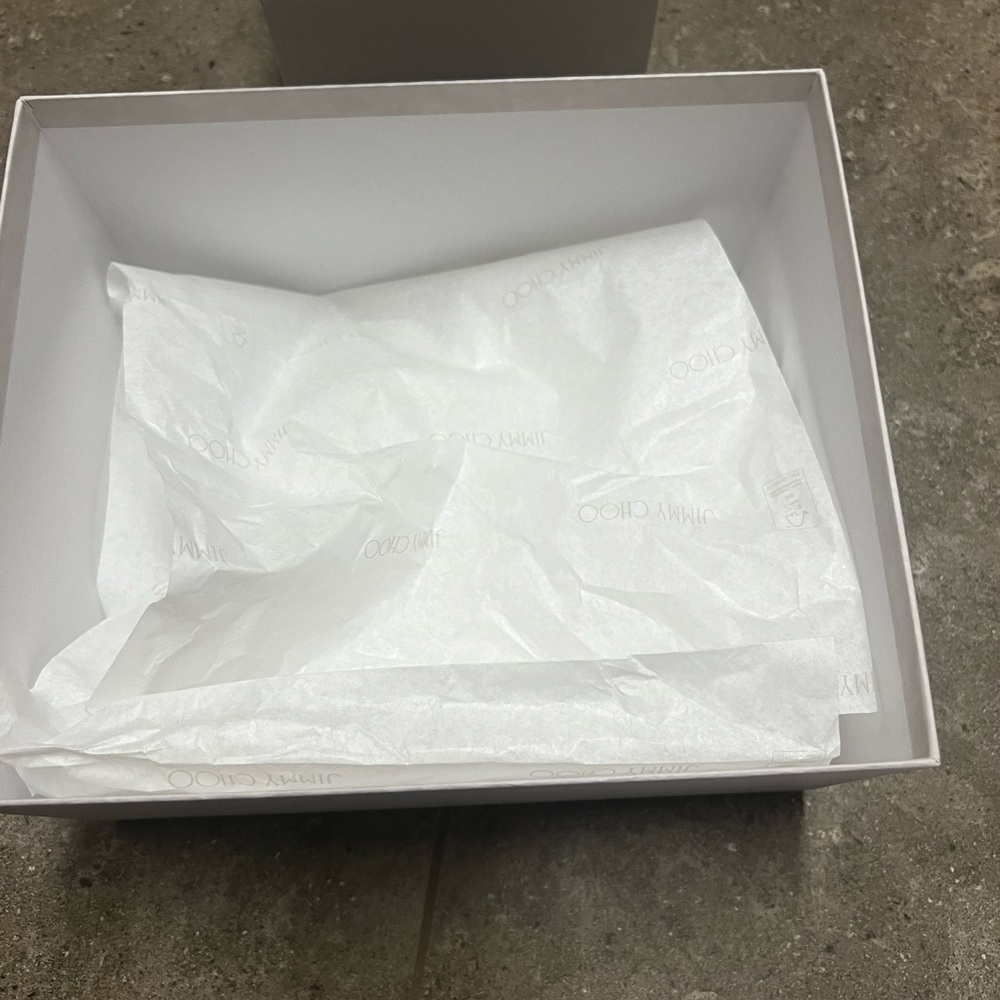 Jimmy choo empty box - Picture 3 of 3